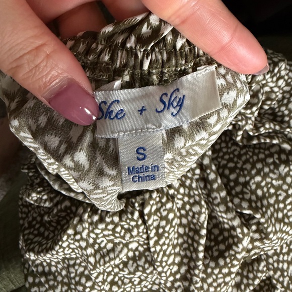 She + Sky Off-Shoulder Olive Green Jumpsuit Small - Picture 4 of 4